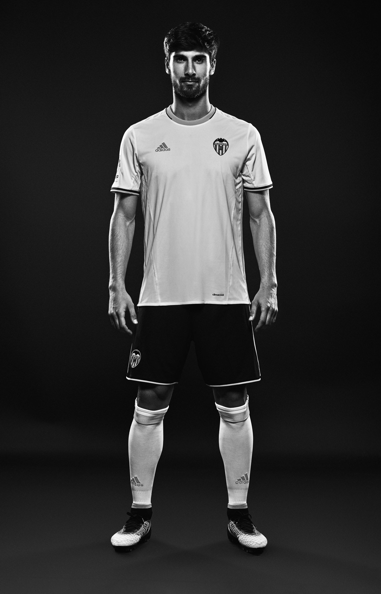 fotografia publicidad equipacion Adidas para el Valencia Club de Futbol