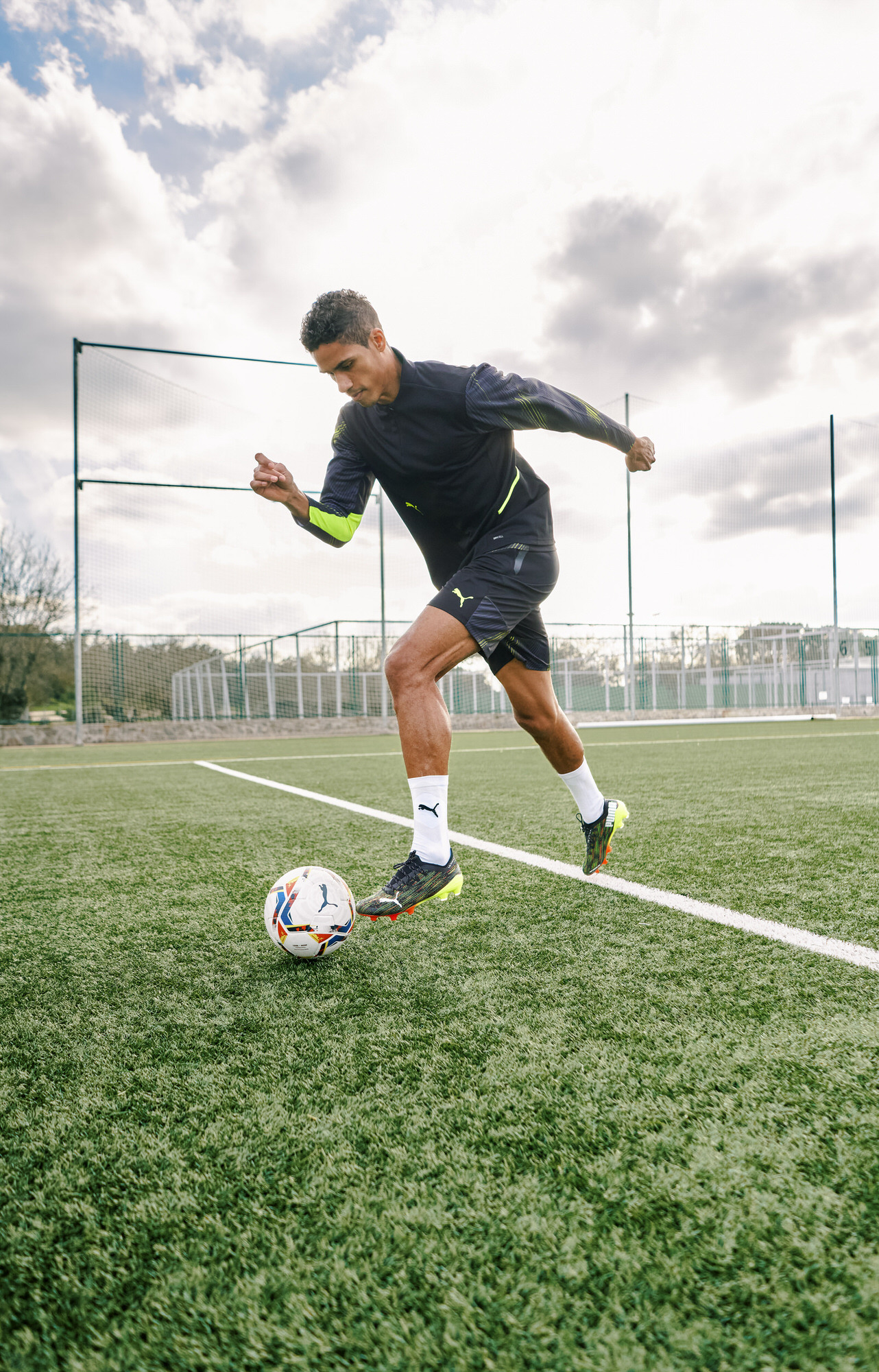 Raphael-Varane-football-player-soccer-02